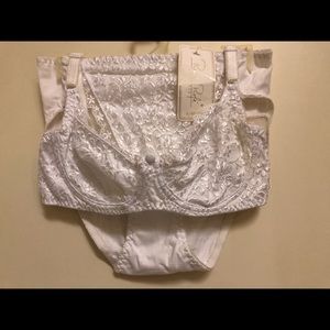 Rene Rofe Bra and Panty Set